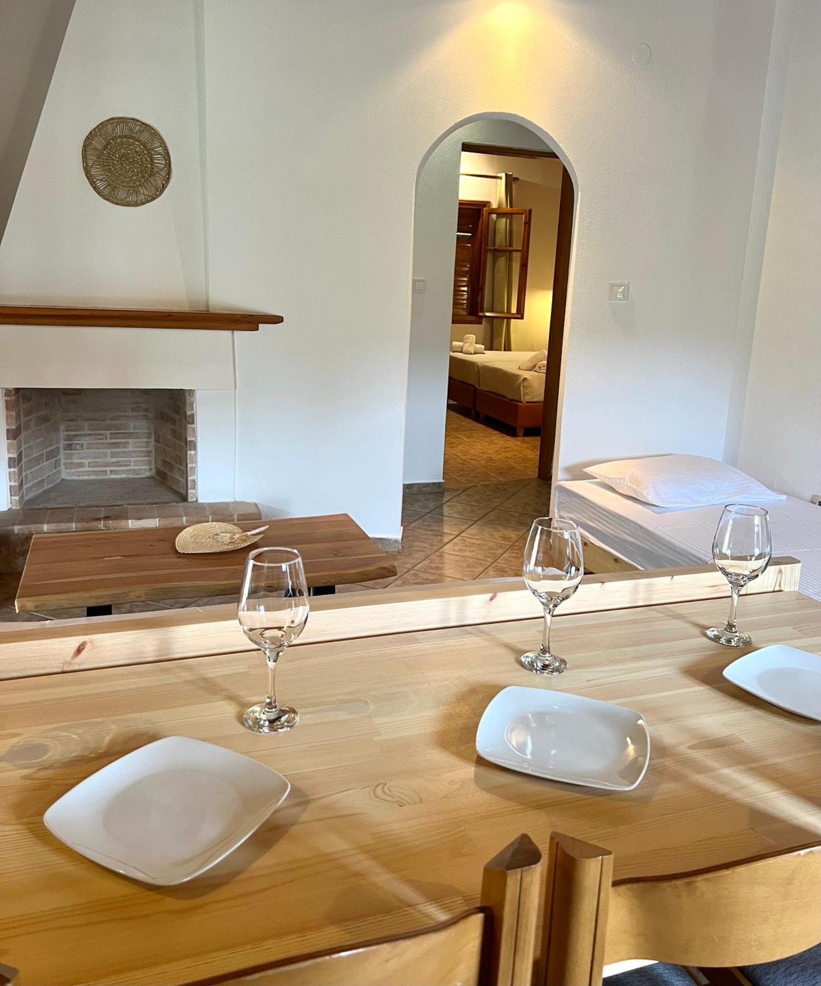 Villa Panos Koukounaries